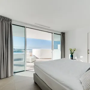 https://baobab-suites.adeje-hotels.com